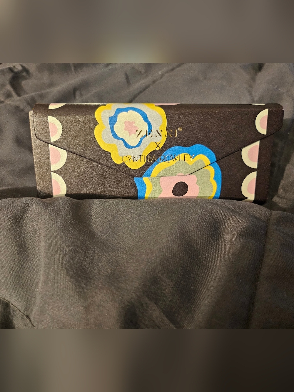 Cynthia Rowley Black Floral Envelope Colapsible Glasses Case